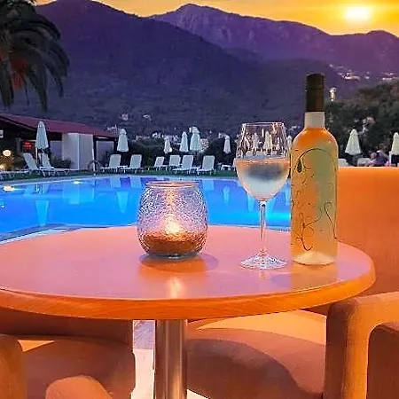 Hotel Yannis-corfu 3*
